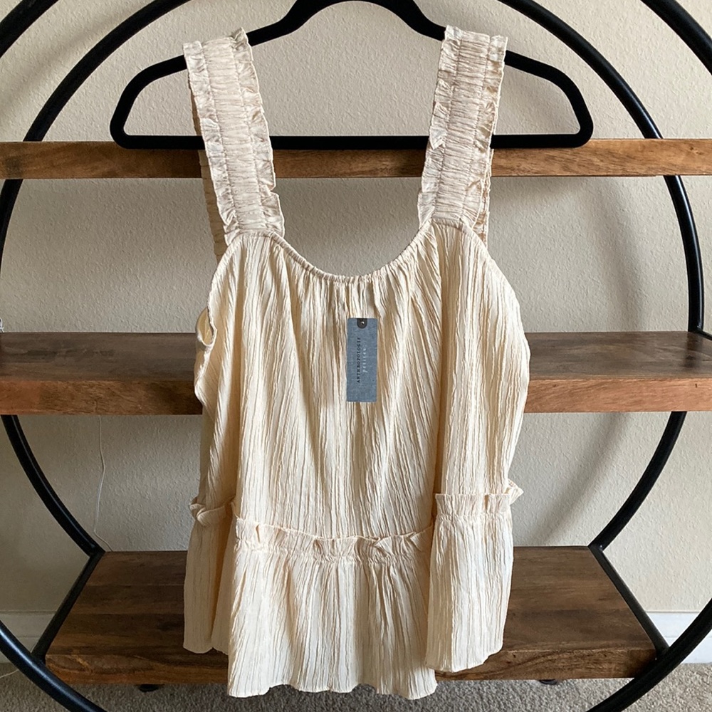 Current Air Creme Sleeveless Top in size M Petite